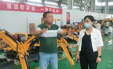  安陽(yáng)縣委常委、副縣長(zhǎng)及宣傳部部長(zhǎng)視察小挖項(xiàng)目